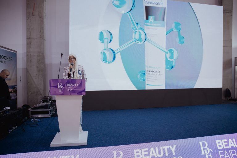 Pharmaceris solli në panair inovacion në trajtimin e akneve dhe lëkurës sensitive