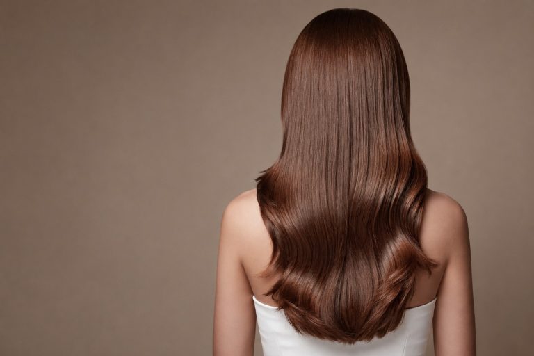 Hair botox, keratin apo nanoplastia? Cila është diferenca dhe cili trajtim i përshtatet flokëve tuaj?